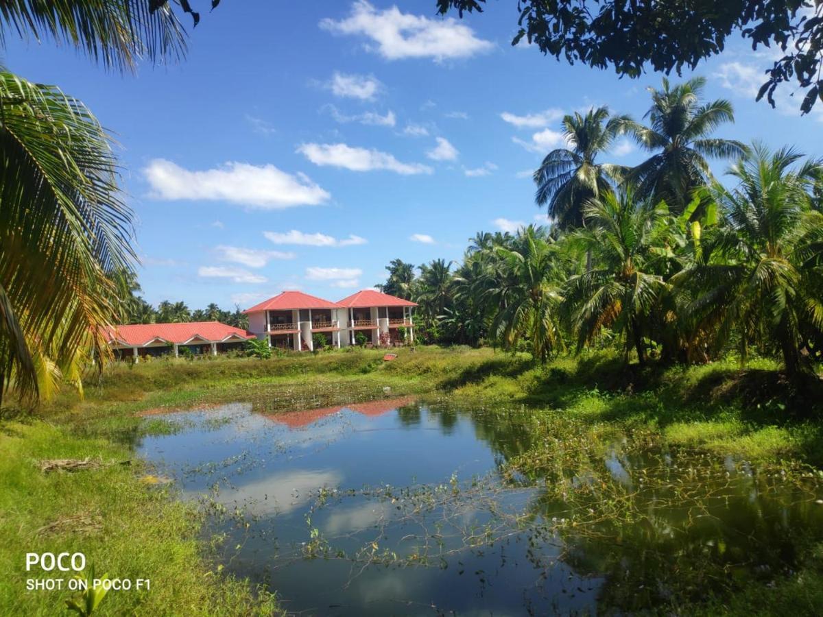 Hotel Exotica Squares Lakshmanpur Exteriér fotografie