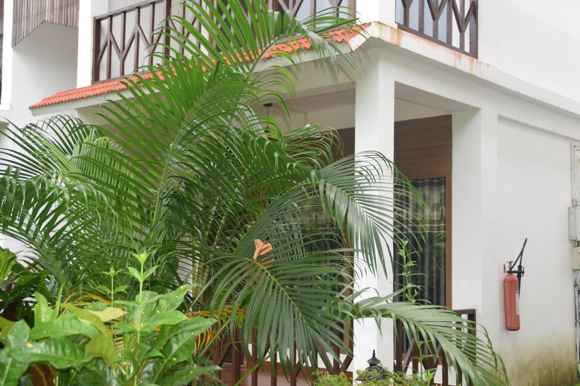 Hotel Exotica Squares Lakshmanpur Exteriér fotografie